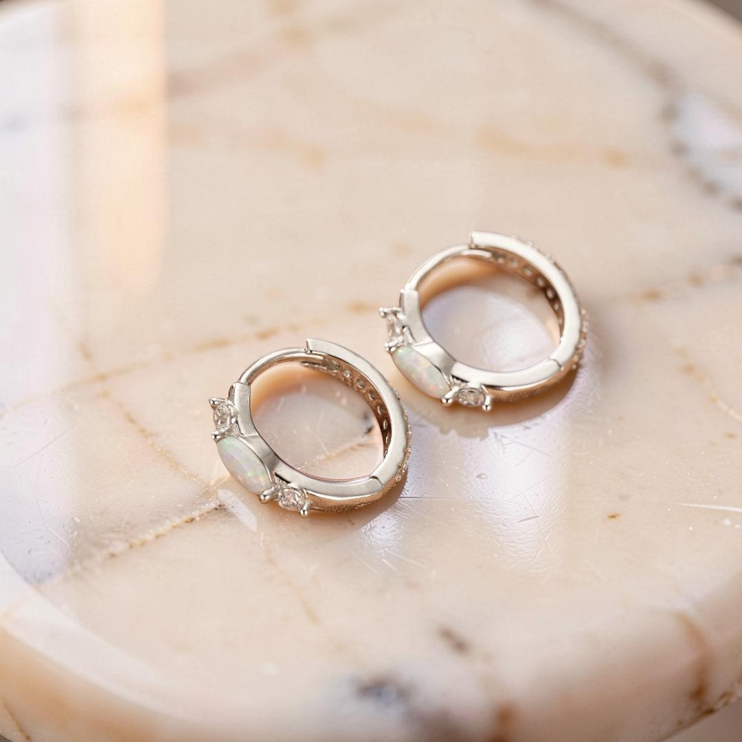 Boucles d'Oreilles Opale – Halo Intemporel, Argent