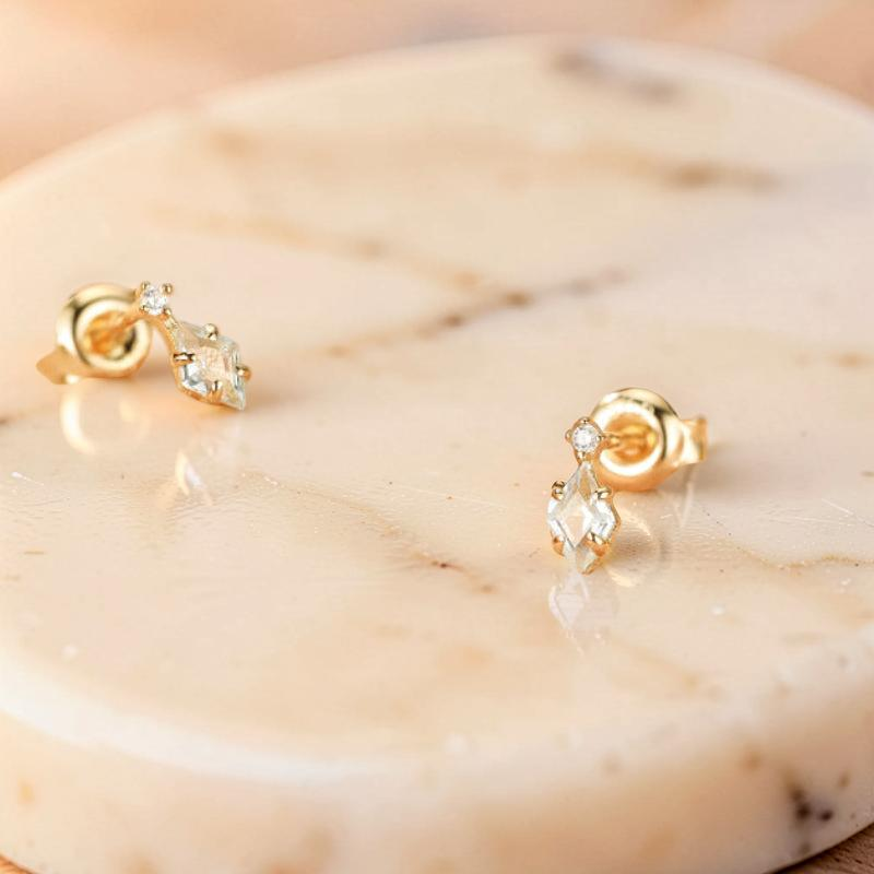 Boucles d'Oreilles Topaze – Clarté Céleste, Argent Plaqué Or 14K