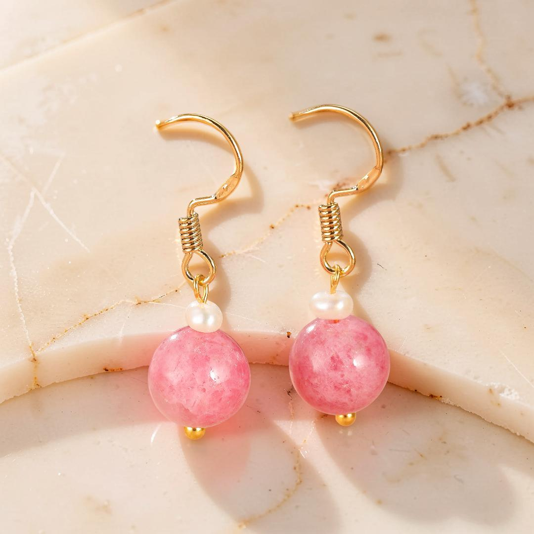 Boucles d’Oreilles Rhodonite et Perle – Éclat Rosé, Argent Plaqué Or