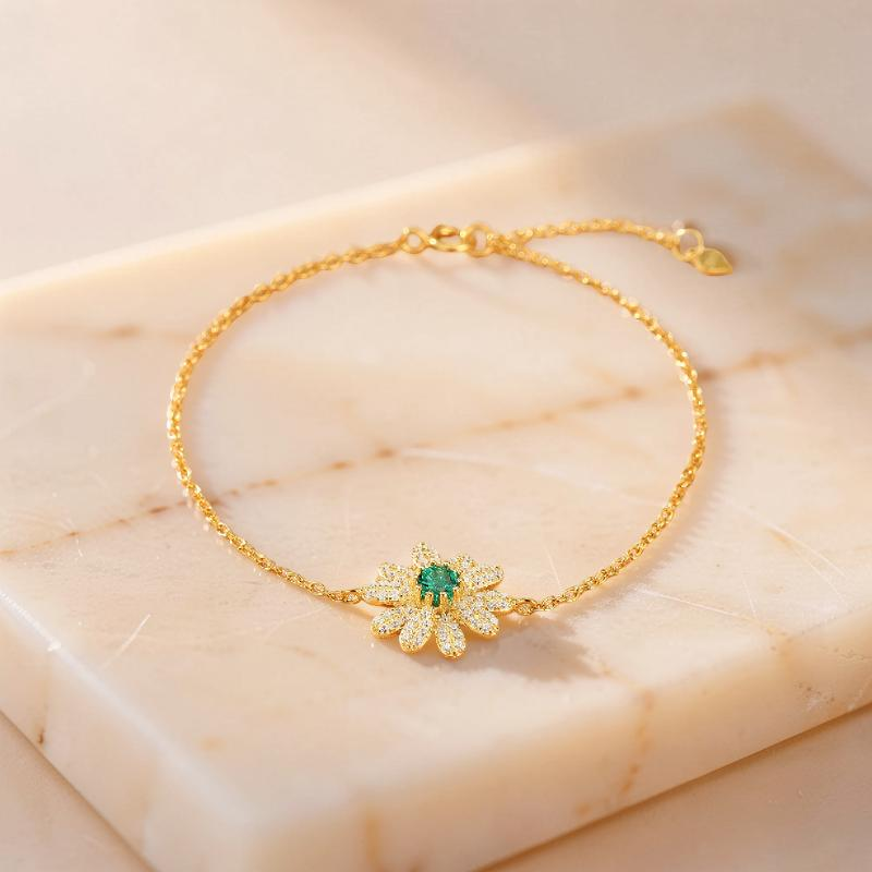 Bracelet Émeraude – Fleur Éclatante, Argent Plaqué Or 18K