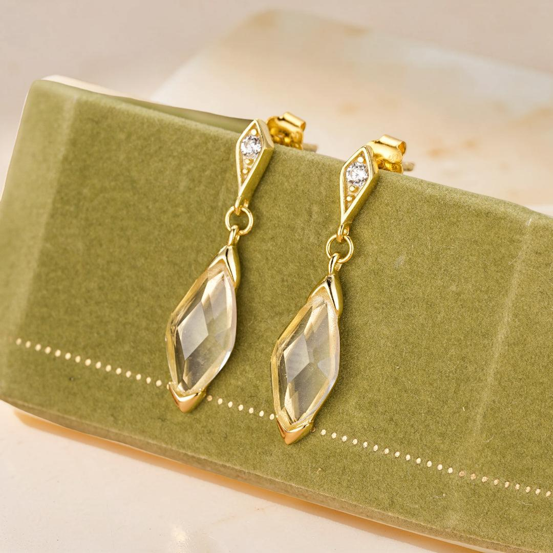 Boucles d'Oreilles Cristal de Roche – Pluie Dorée, Argent Plaqué Or 14K