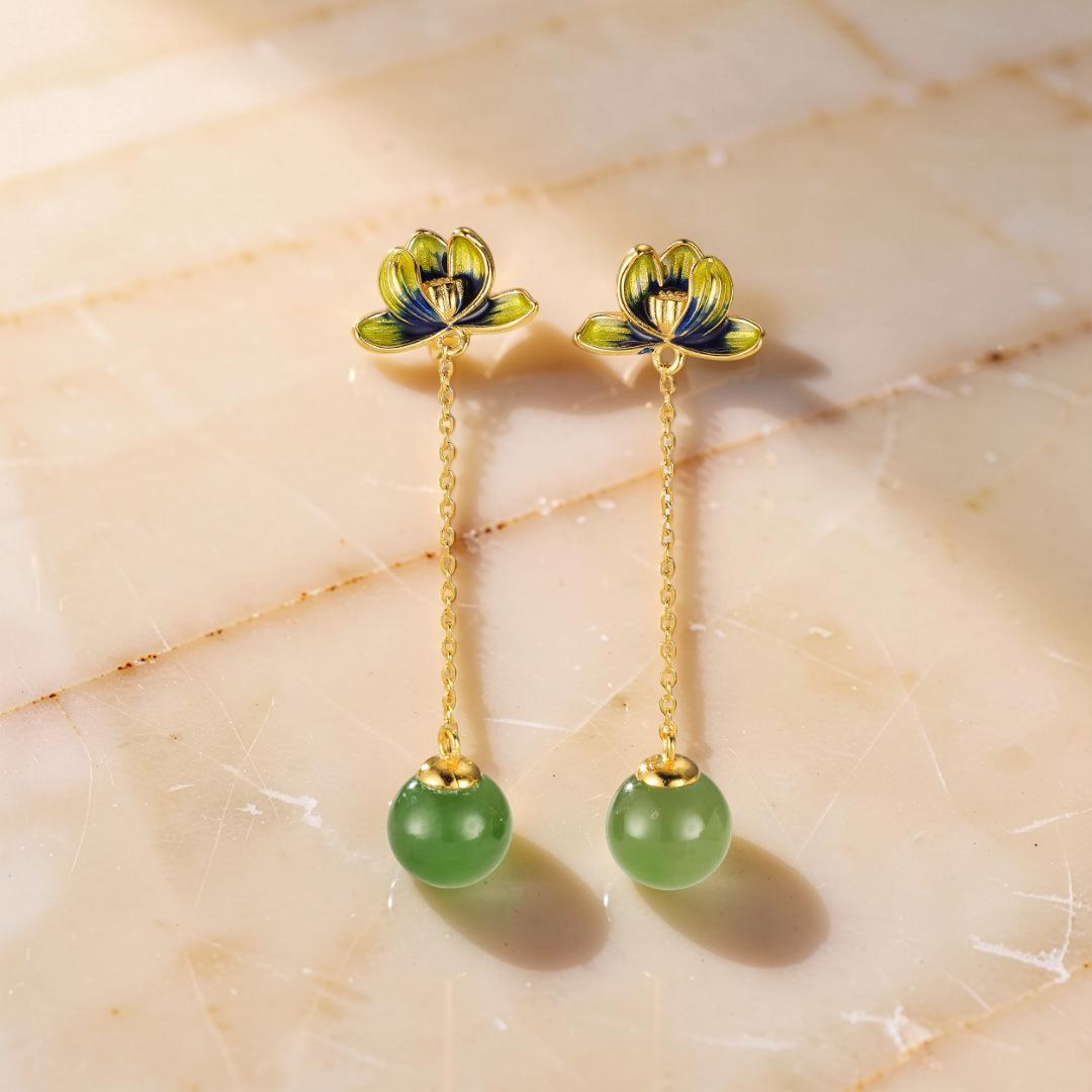 Boucles d'Oreille Jade - Beauté de Lotus, Argent Plaqué Or