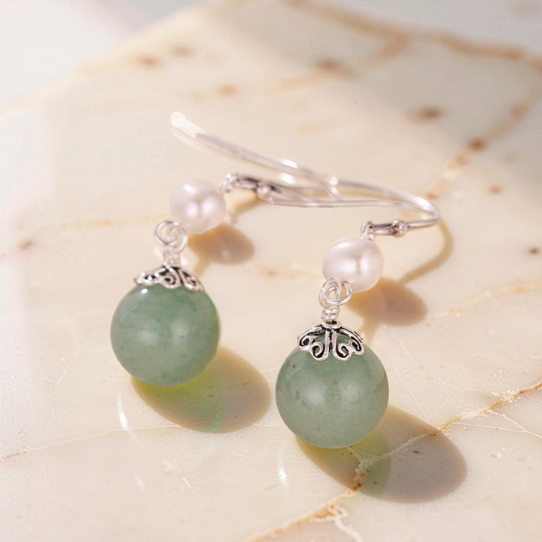 Boucles d'Oreilles Aventurine et Perle – Éclat Naturel, Argent