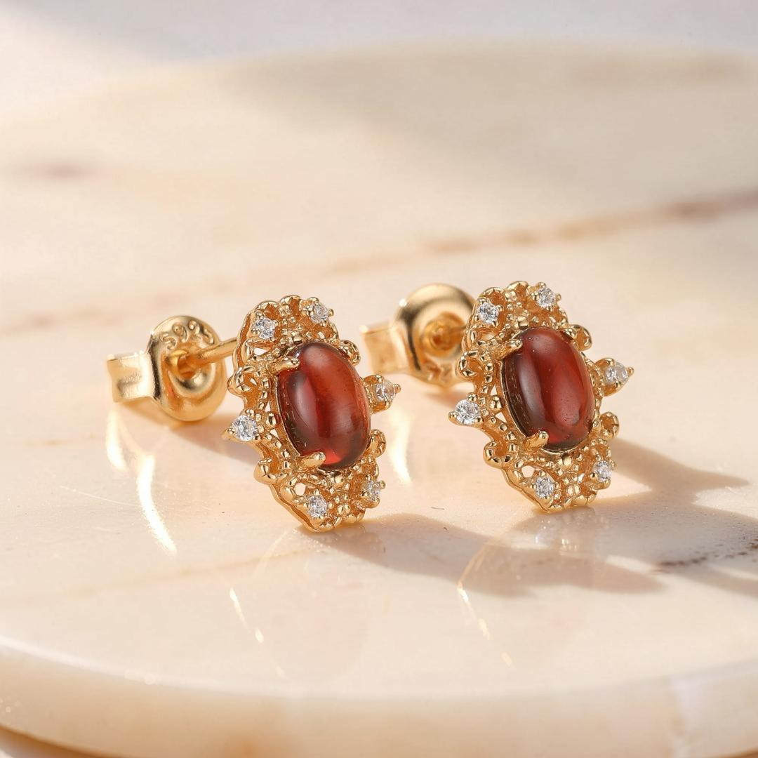 Boucles d'Oreilles Grenat – Flamme Royale, Argent Plaqué Or 10K