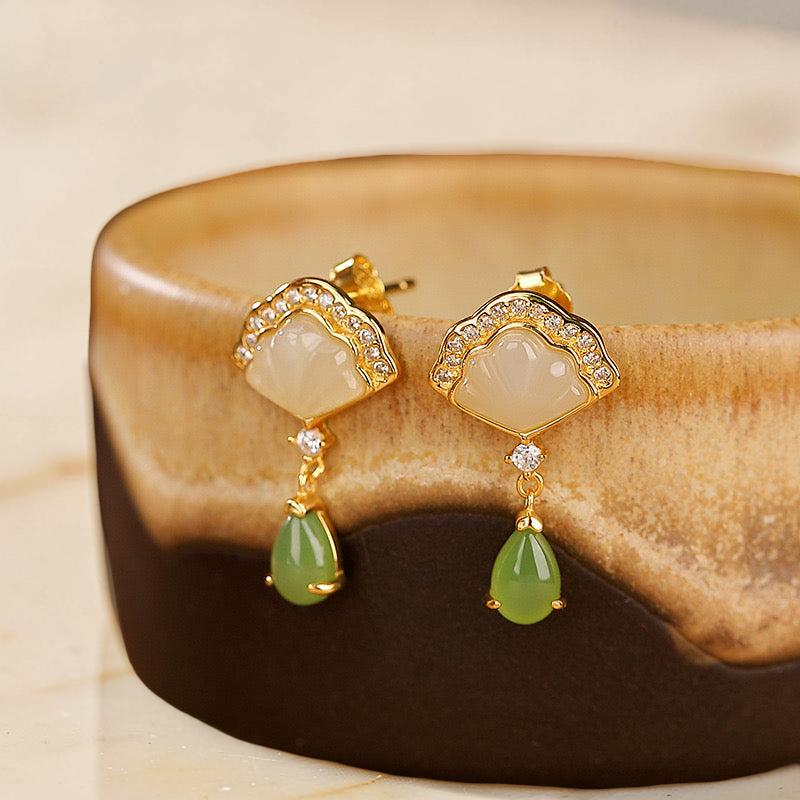 Boucles d'Oreilles Jade – Cœur de Nacre, Argent Plaqué Or