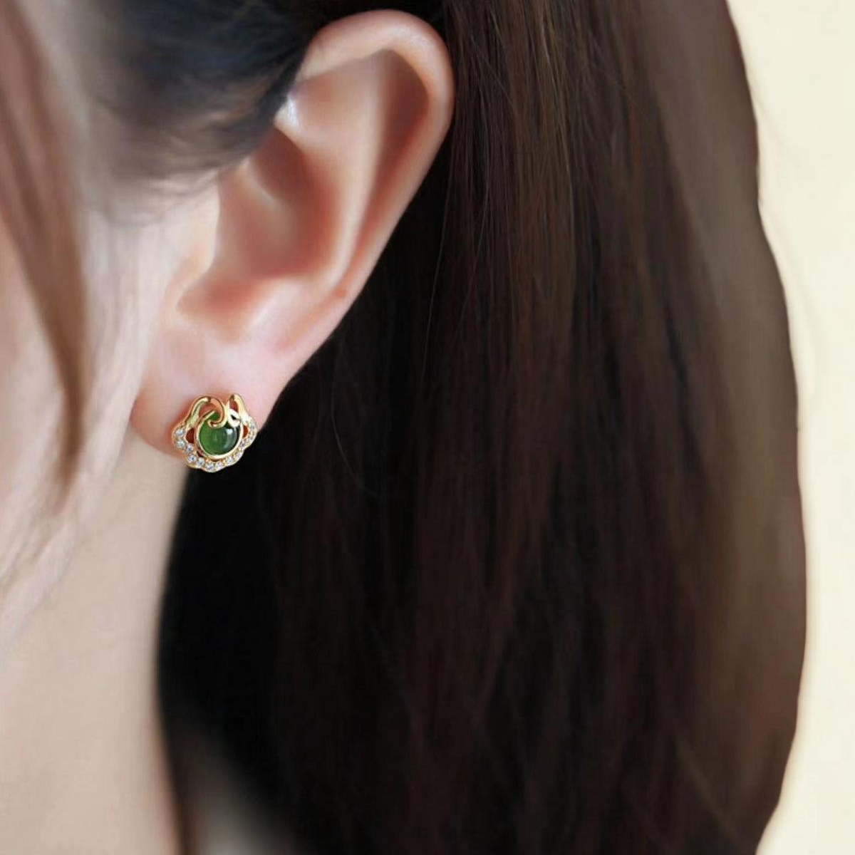 Boucles d'Oreilles Jade – Nuage de Bonheur, Argent Plaqué Or