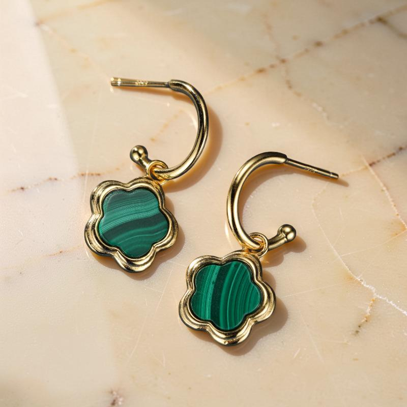 Boucles d'Oreilles Malachite – Étoile Fleur, Argent Plaqué Or