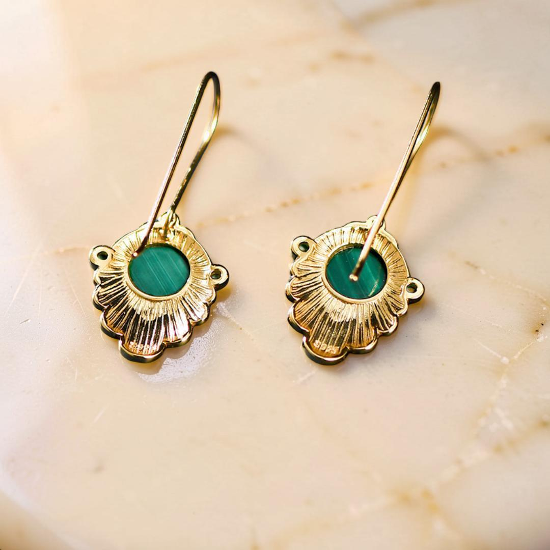 Boucles d'Oreilles Malachite – Feuille Dorée, Argent Plaqué Or