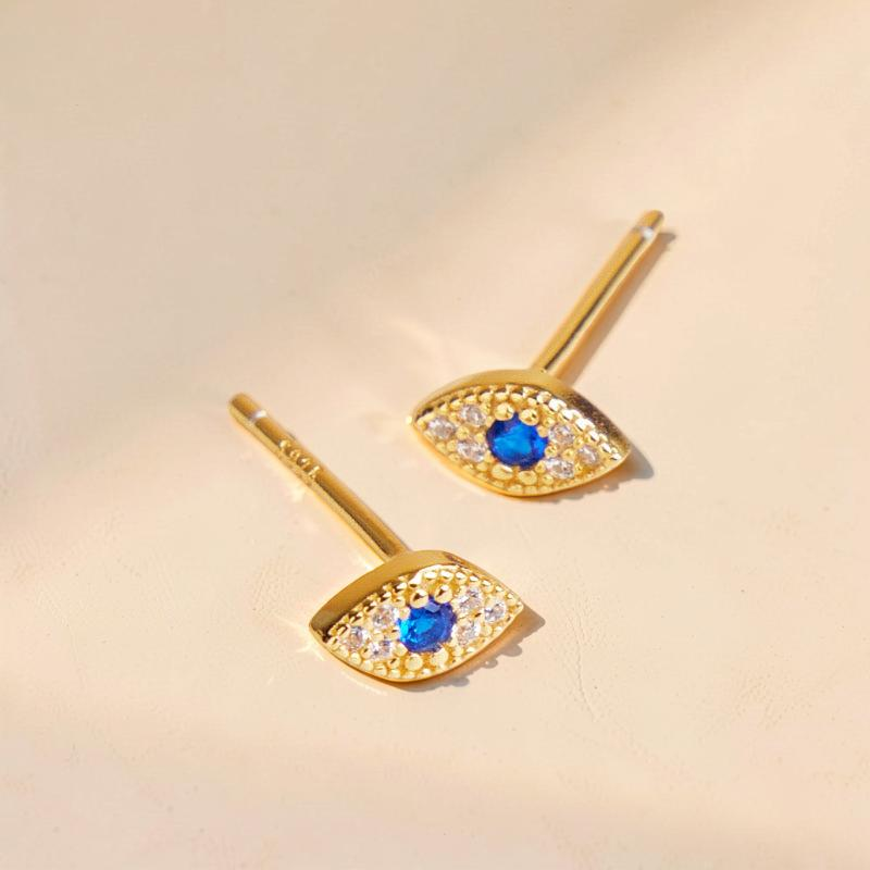 Boucles d'Oreilles Mauvais Œil – Pureté Mystique, Argent Plaqué Or