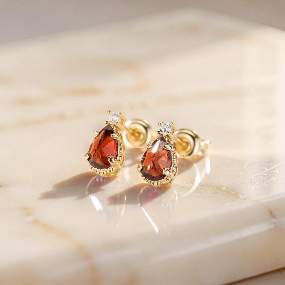 Boucles d’oreilles Grenat – Goutte de Feu, Argent Plaqué Or