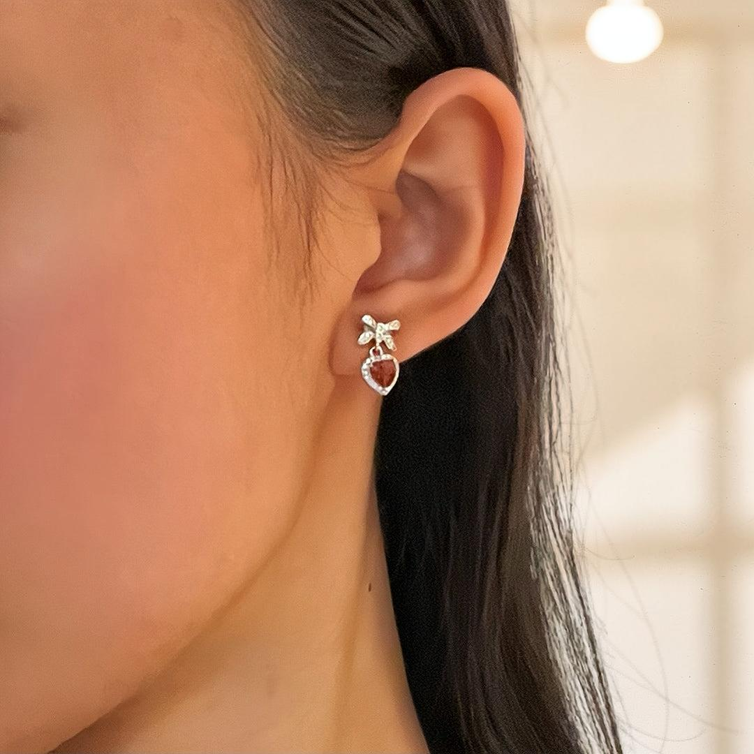 Boucles d’oreilles Grenat – Nœud d’Amour, Argent