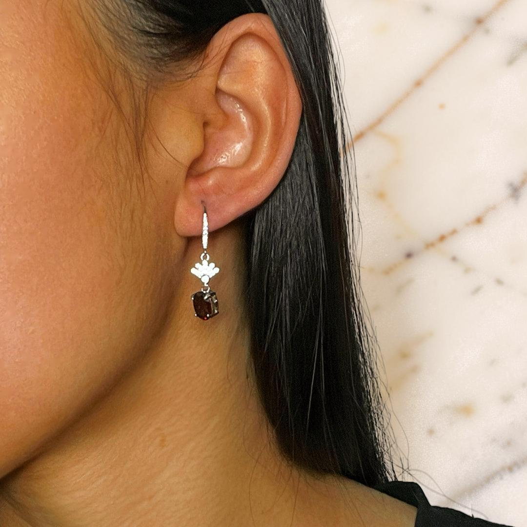 Boucles d’oreilles Grenat – Rayonnement Royal, Argent