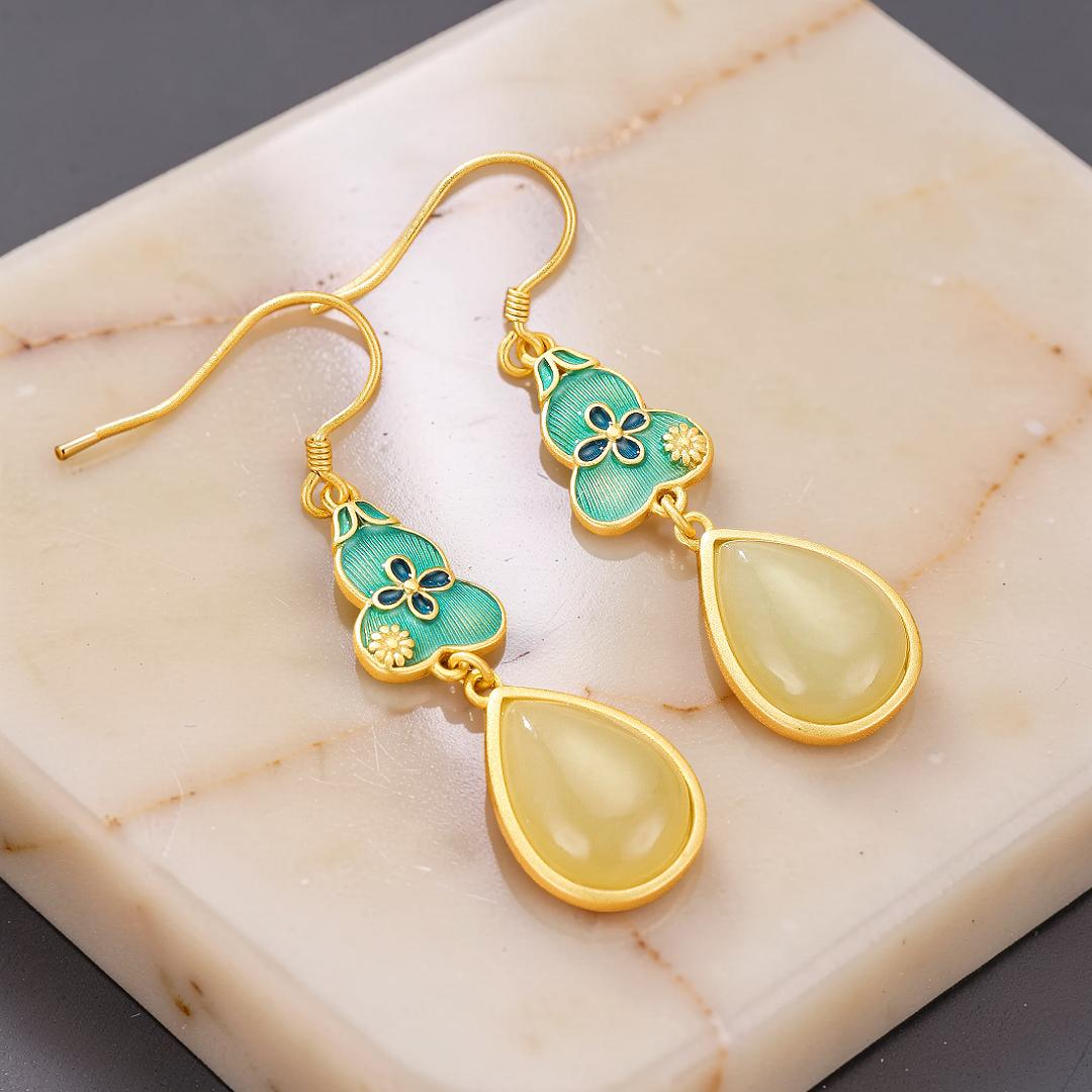Boucles d'Oreilles Jade – Goutte de Chance, Argent Plaqué Or