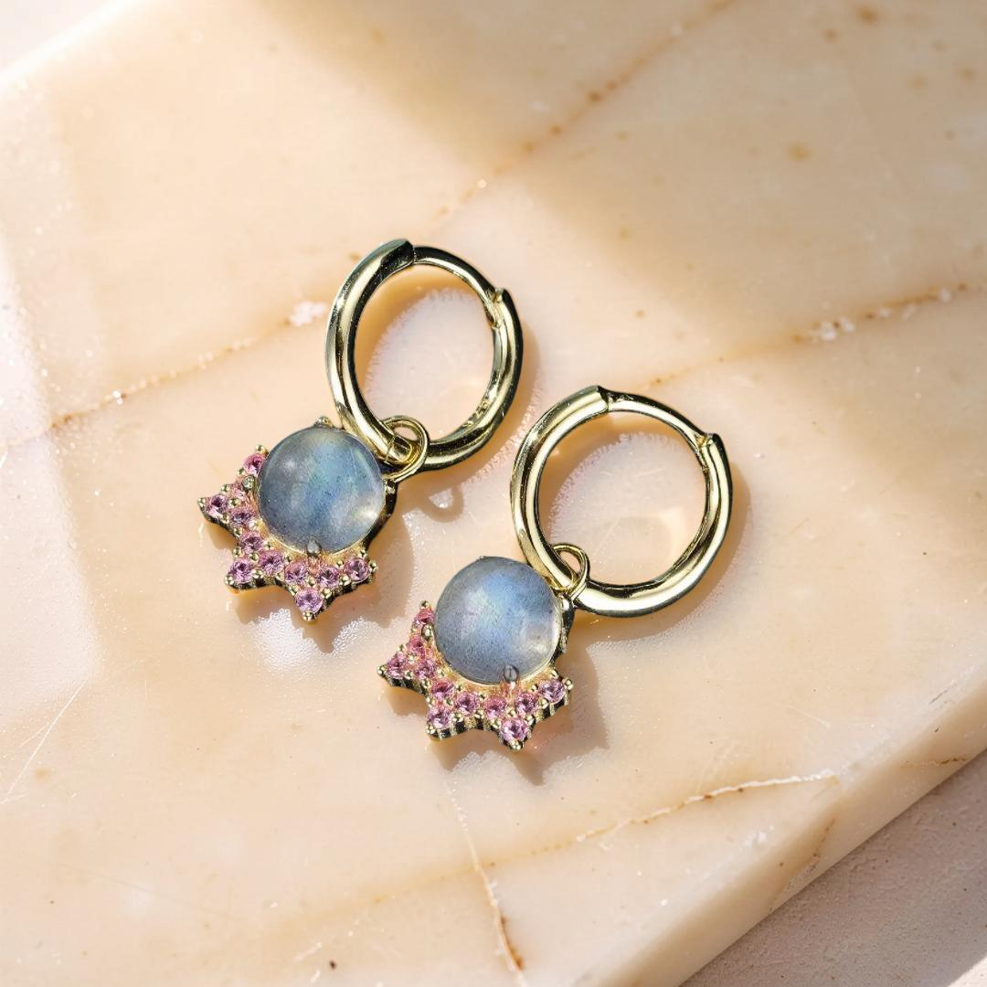 Boucles d’Oreilles Labradorite – Meow, Argent Plaqué Or