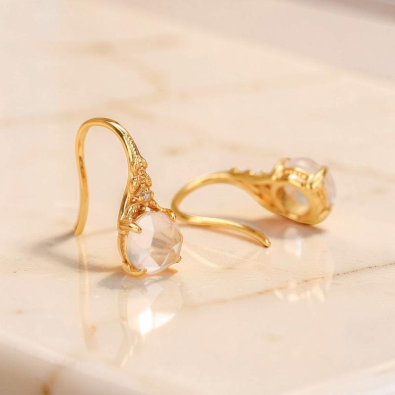 Boucles d'Oreilles Quartz Rose – Éclat Floral, Argent Plaqué Or