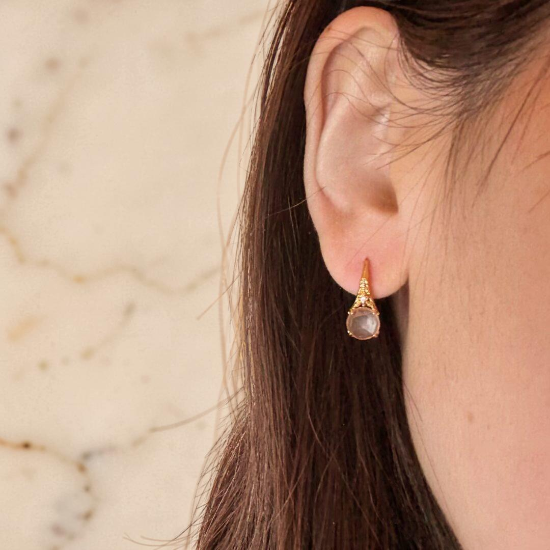 Boucles d'Oreilles Quartz Rose – Éclat Floral, Argent Plaqué Or