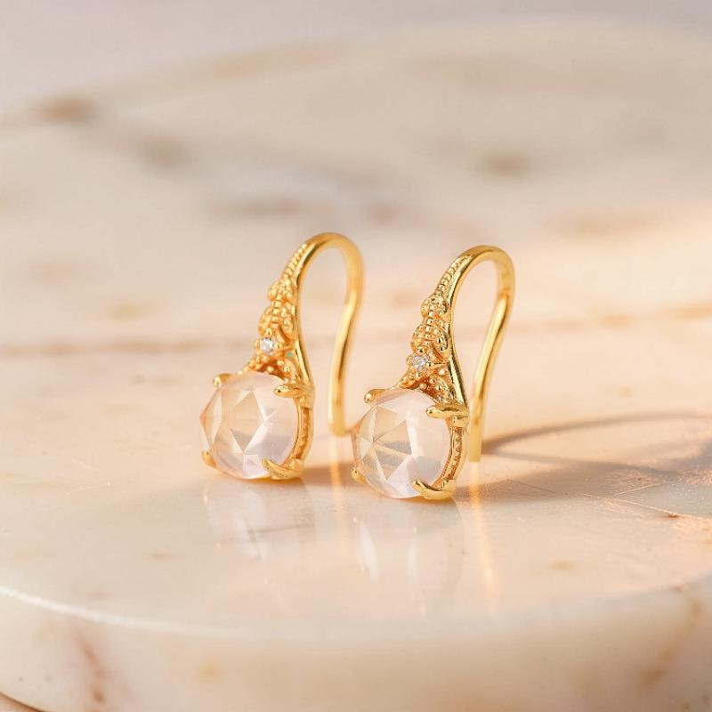 Boucles d'Oreilles Quartz Rose – Éclat Floral, Argent Plaqué Or
