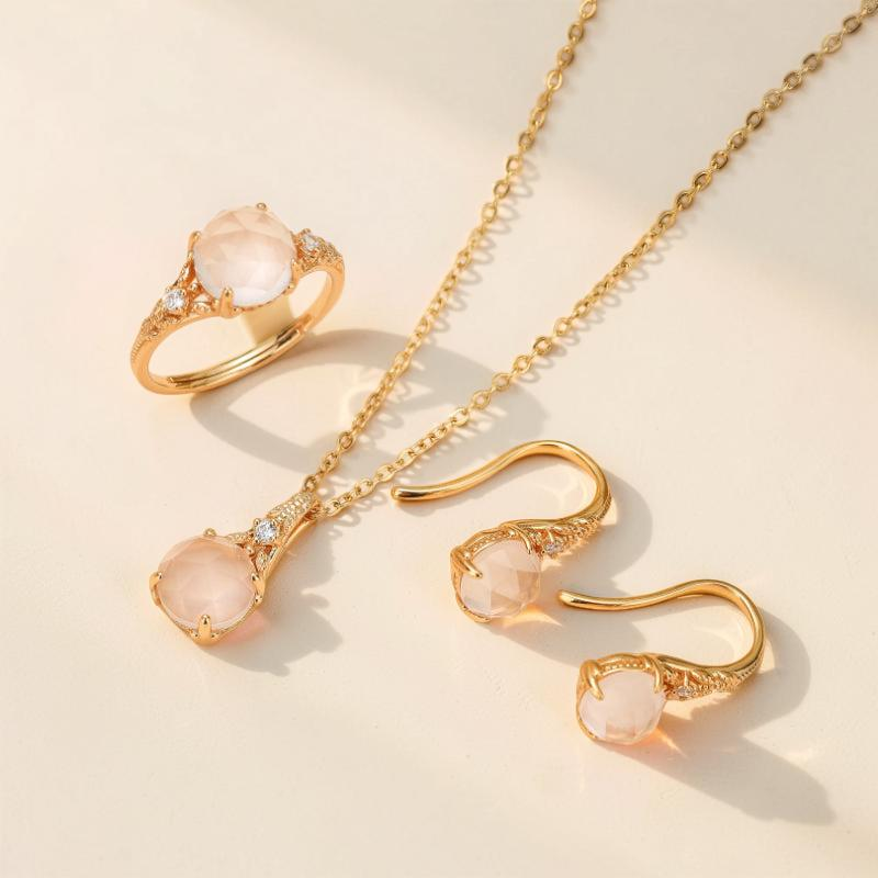 Boucles d'Oreilles Quartz Rose – Éclat Floral, Argent Plaqué Or