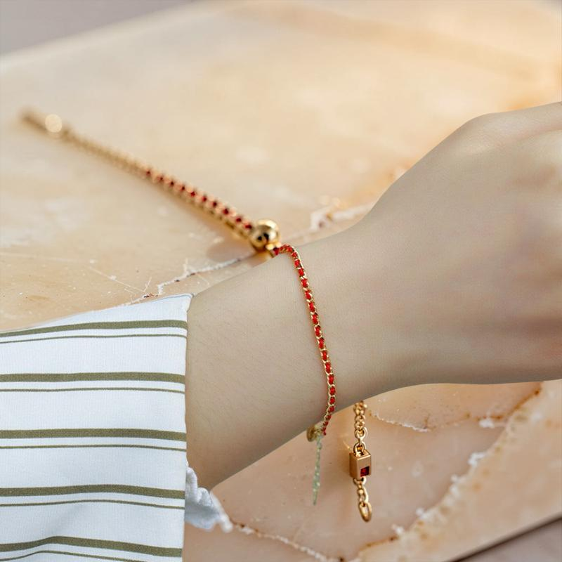 Bracelet Cordon Rouge – Chaîne de Protection