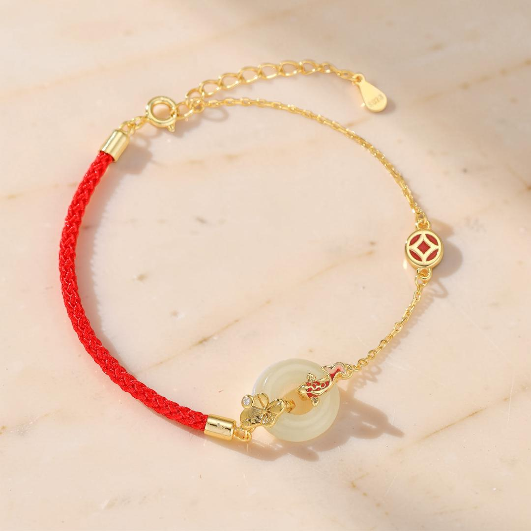 Bracelet Cordon Rouge et Jade – Carpe Koï, Argent Plaqué Or