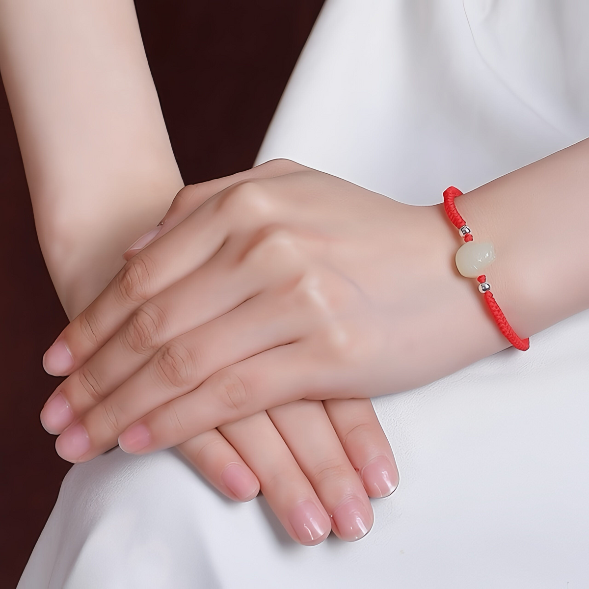 Bracelet Jade – Bébé Dragon, Fil Rouge