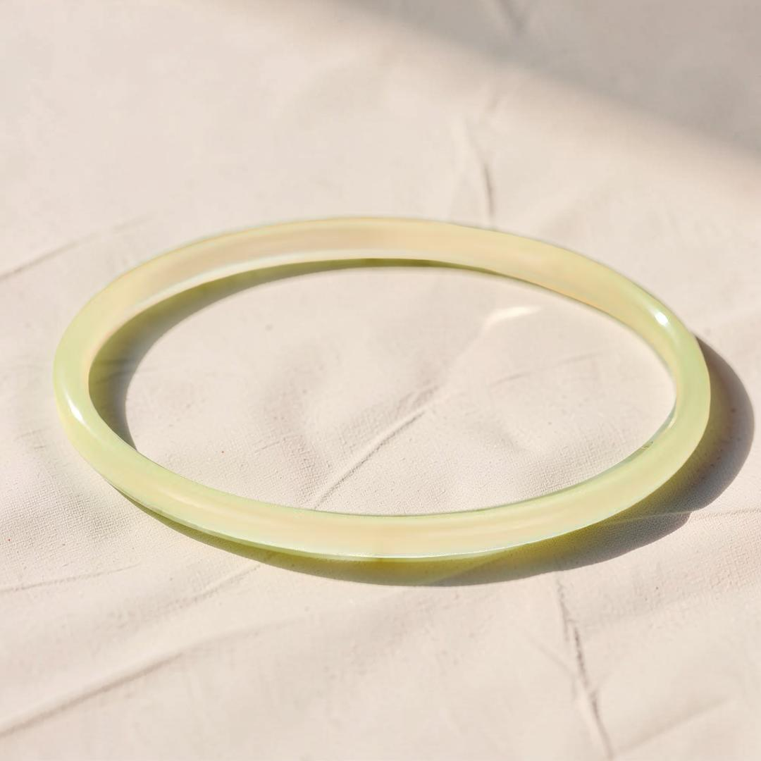 Bracelet Jonc Calcédoine – Clarté Minérale