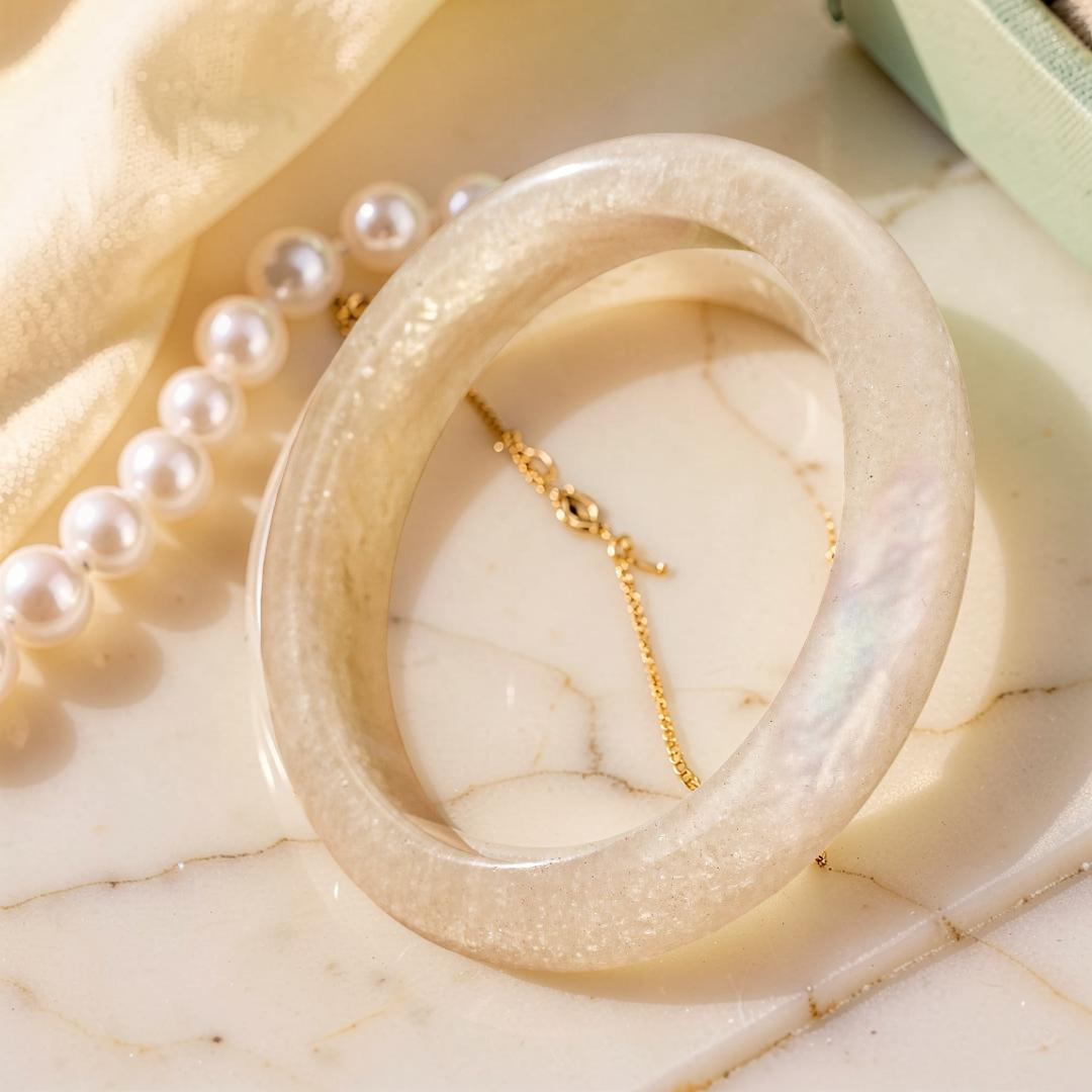 Bracelet Jonc Pierre de Lune – Aura Lunaire