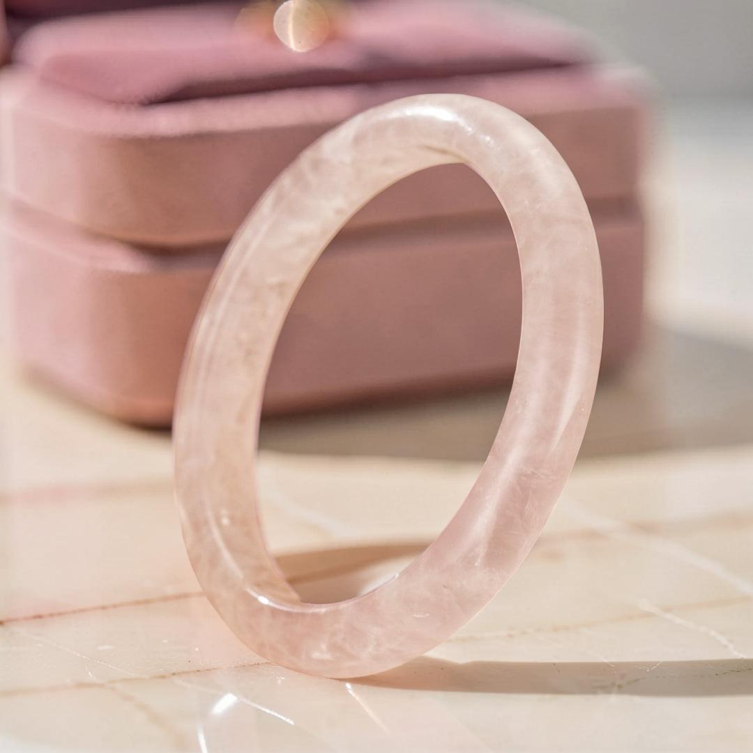 Bracelet Jonc Quartz Rose – Douceur du Cœur