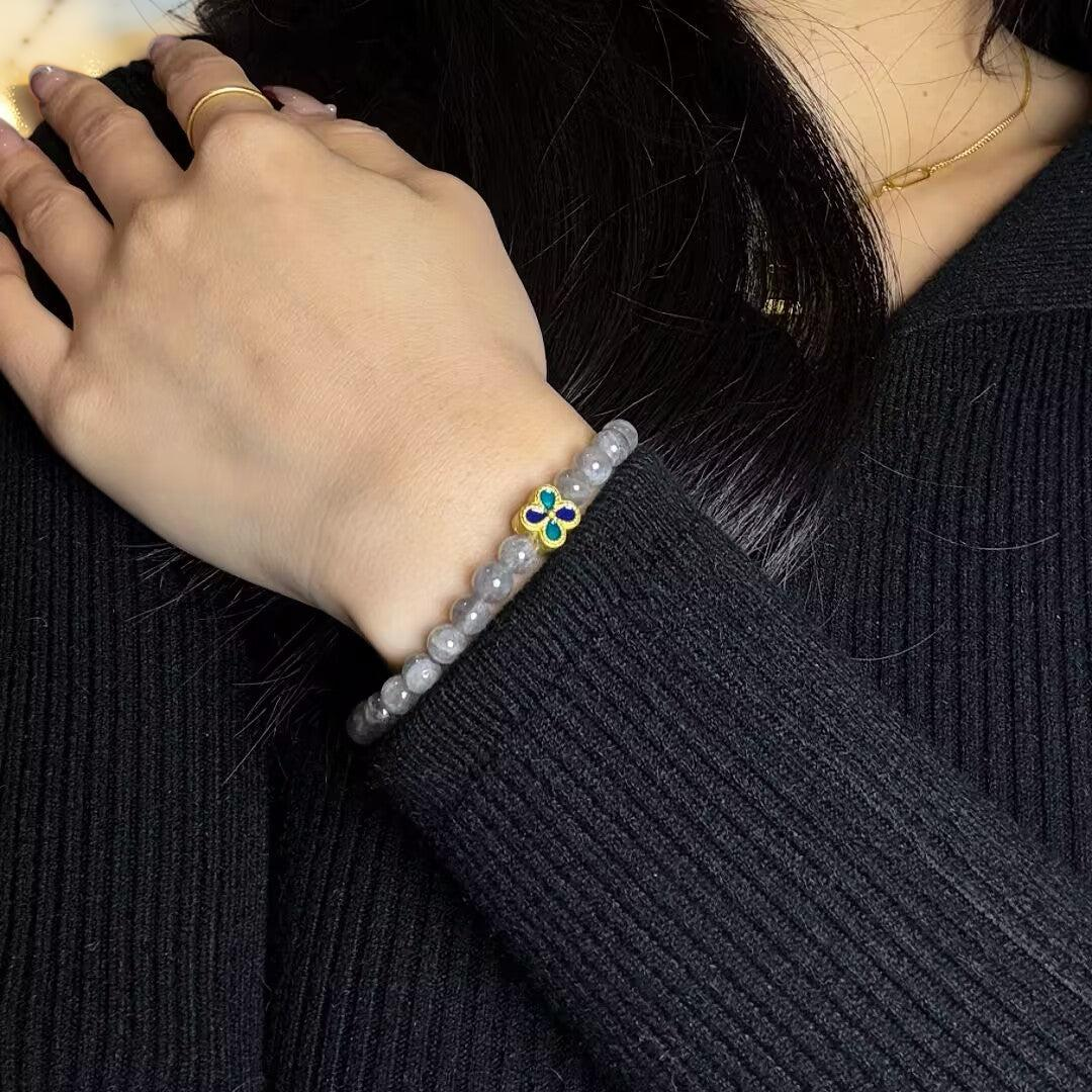 Bracelet Labradorite Trèfle à Quatre Feuilles – Chance et Apaisement