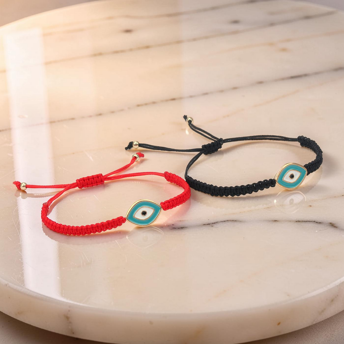 Bracelet Mauvais Œil Force Spirituelle en Fil Rouge