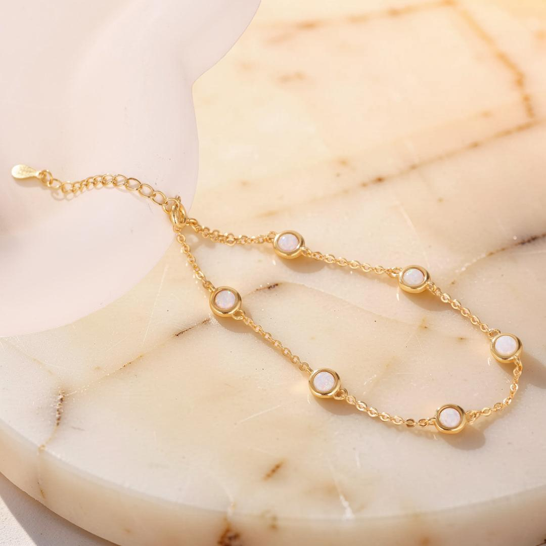Bracelet Opale – Éclat de Neige, Argent Plaqué Or