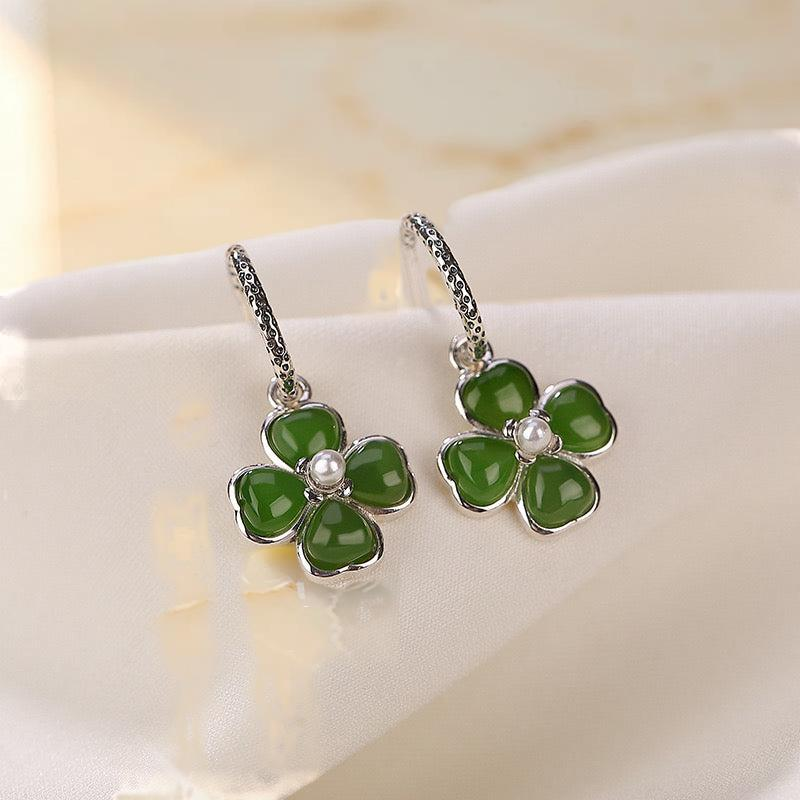 Boucles d'Oreilles Trèfle en Jade – Pure Chance, Argent Plaqué Or