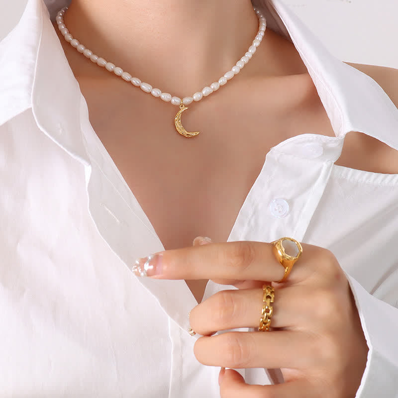Collier Croissant de Lune en Perle Naturelle