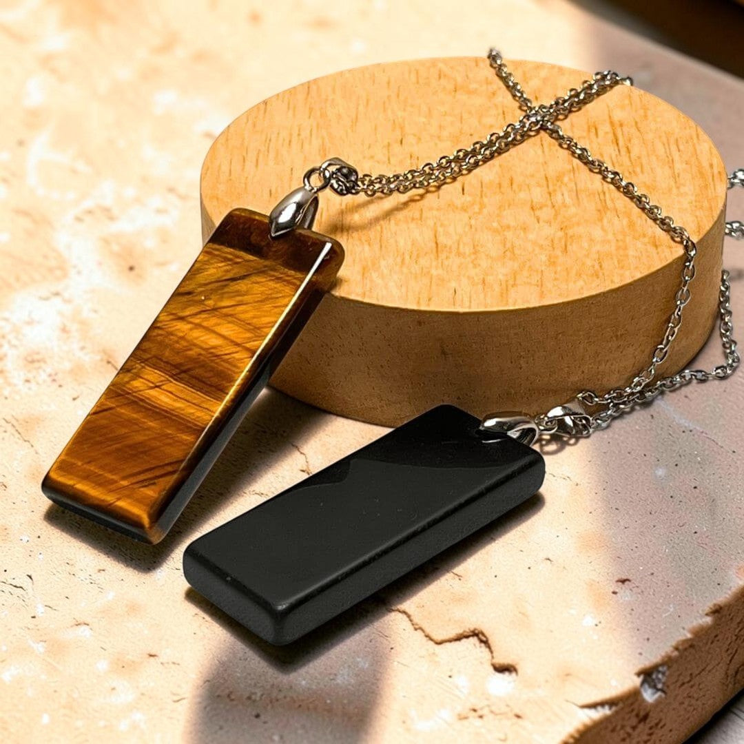 Pendentif Élégance & Puissance en Pierre Naturelle