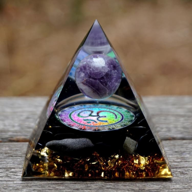 Pyramide en Orgonite et Obsidienne de 10cm
