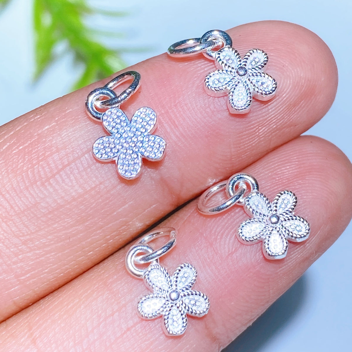 Breloques Sculptées en Argent S925 — Charms Spirituels DIY pour Créations Personnalisées (5–15 mm)