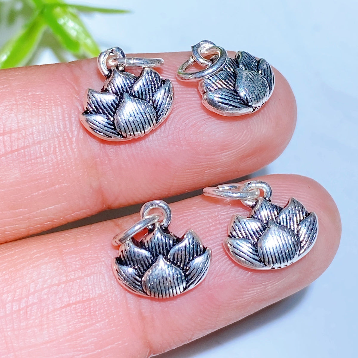 Breloques Sculptées en Argent S925 — Charms Spirituels DIY pour Créations Personnalisées (5–15 mm)
