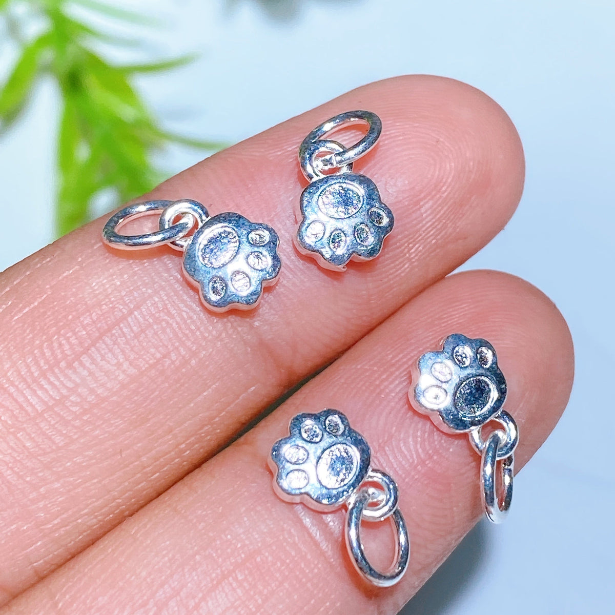 Breloques Sculptées en Argent S925 — Charms Spirituels DIY pour Créations Personnalisées (5–15 mm)