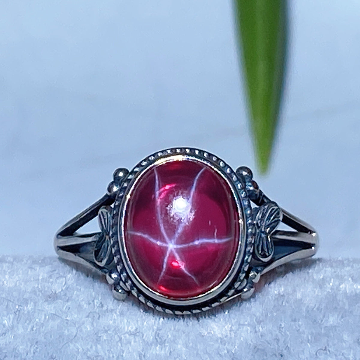 Parure Rubis Étoilé Naturel Réactif UV en Argent 925