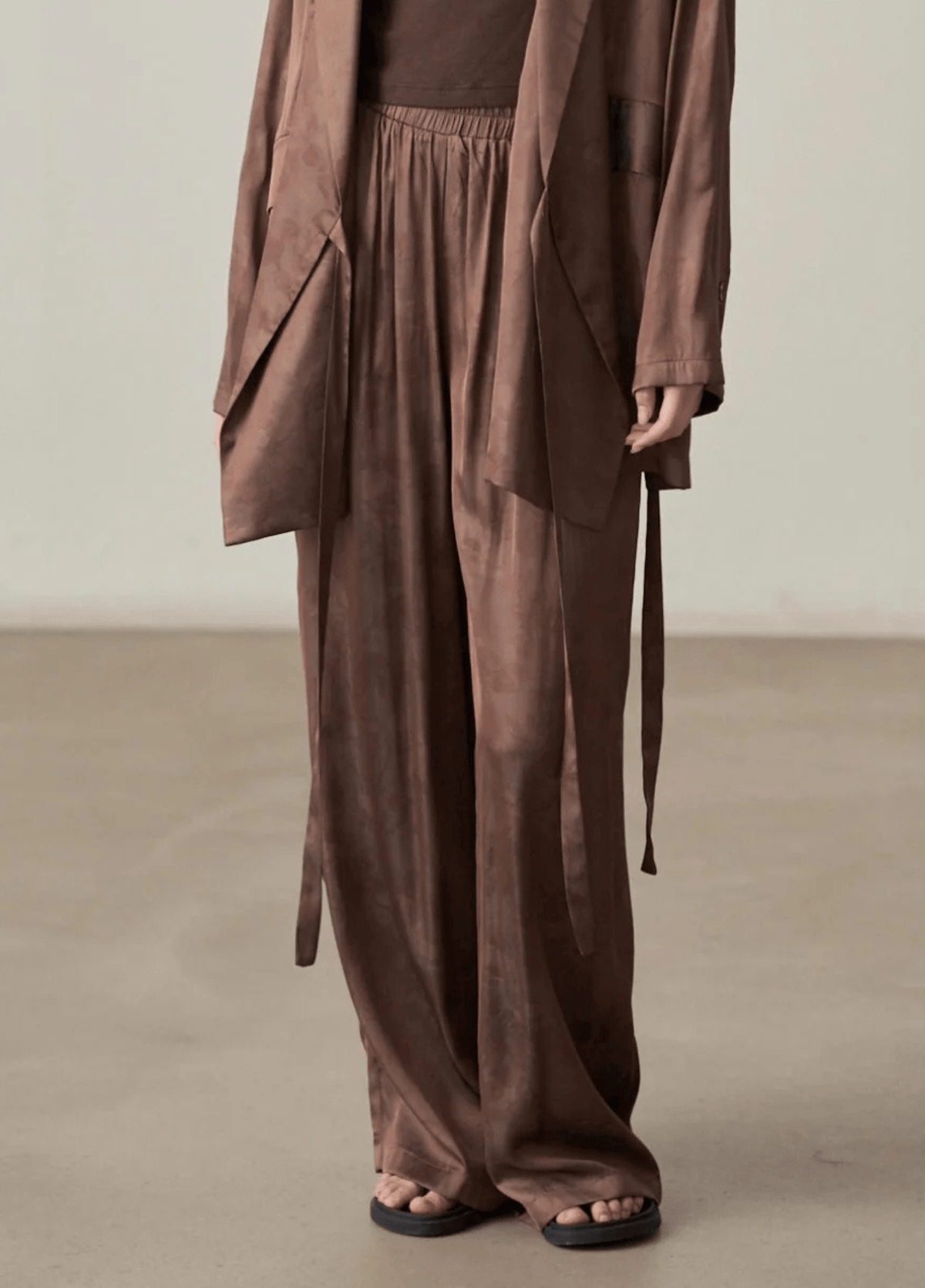 Veste kimono femme satinée marron chocolat – Kogecha