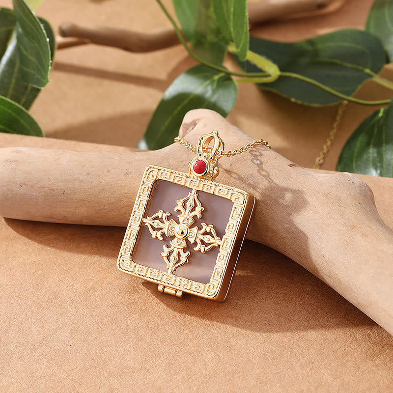 Collier Double Dorje en Jade Blanc Naturel
