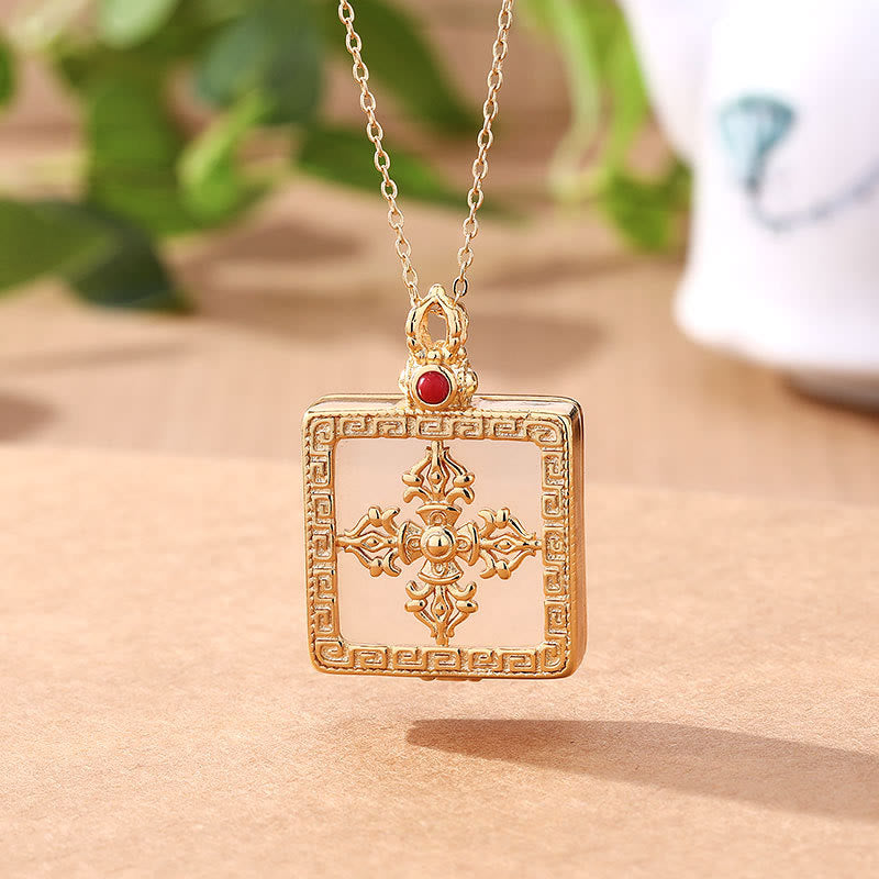 Collier Double Dorje en Jade Blanc Naturel